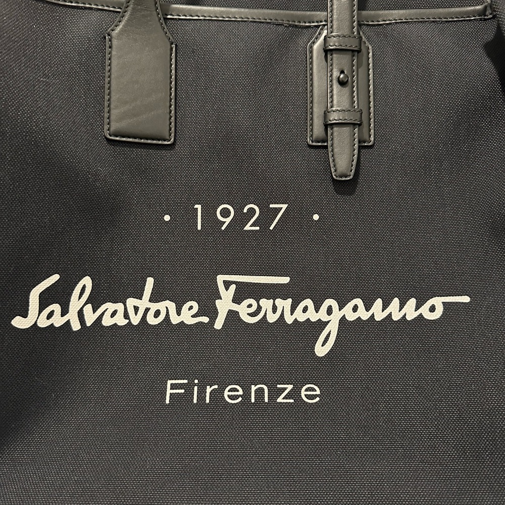 Salvatore Ferragamo Black Tote Bag made in Italy with dust bag - Picture 11 of 16